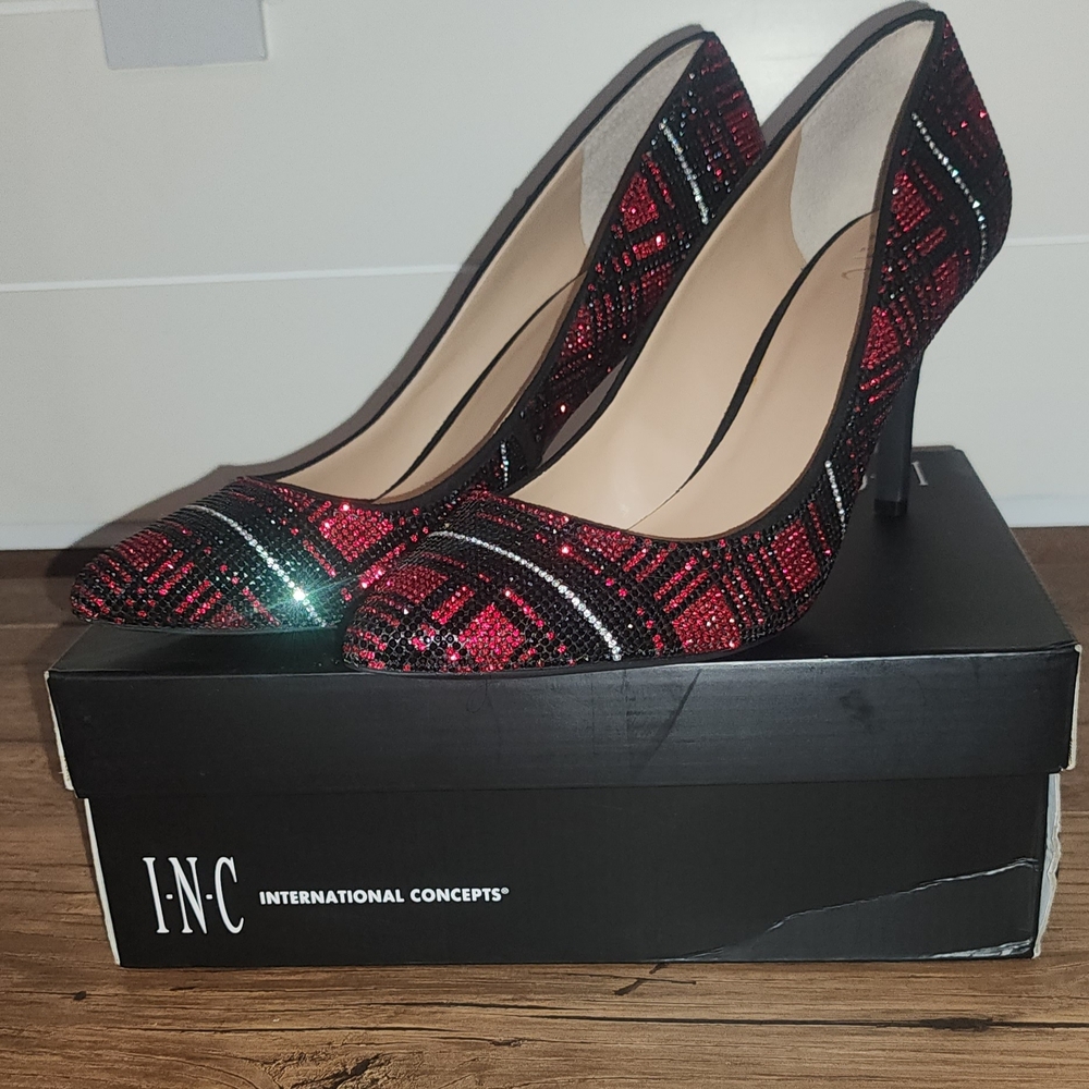 INC International Concepts Red Sequin Pointed-Toe Pumps - Picture 4 of 9